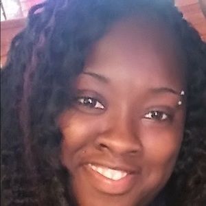 Meet your Posher, Brittani